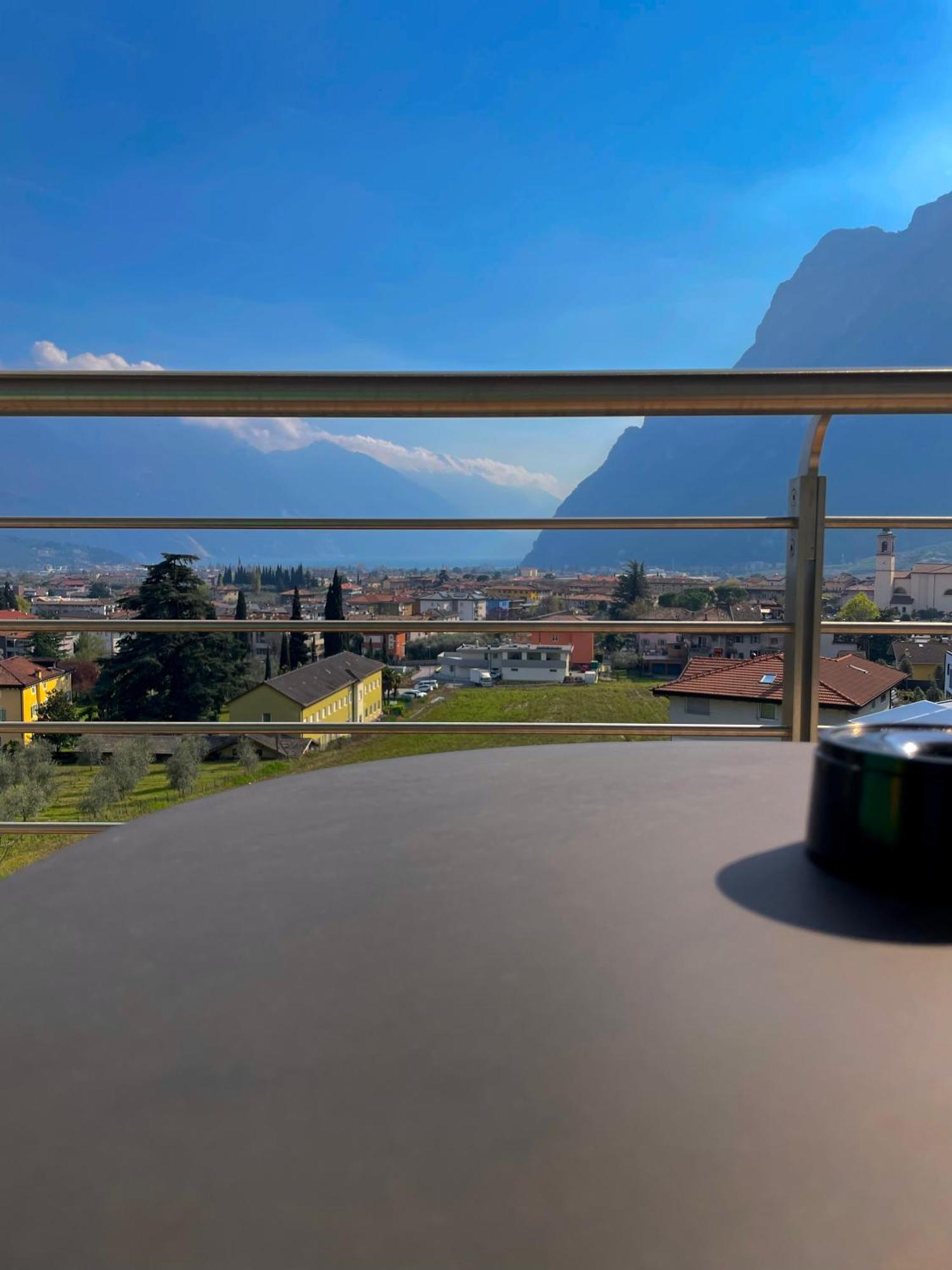 View & Chill Apartment Riva del Garda Dış mekan fotoğraf